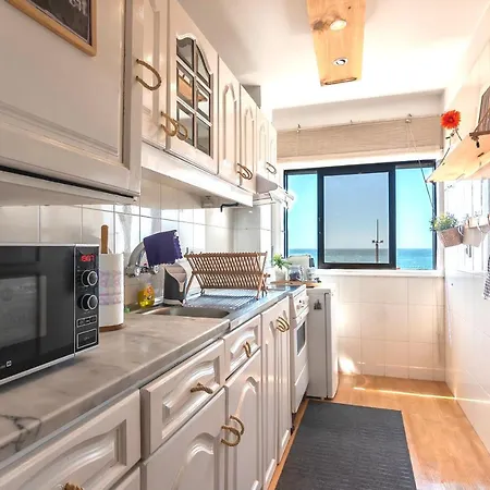 - Sea View Эшпинью